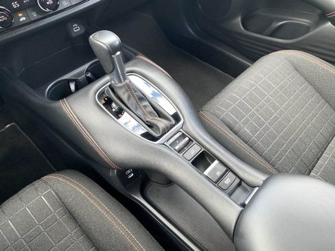Certified 2024 Honda HR-V Sport image 28