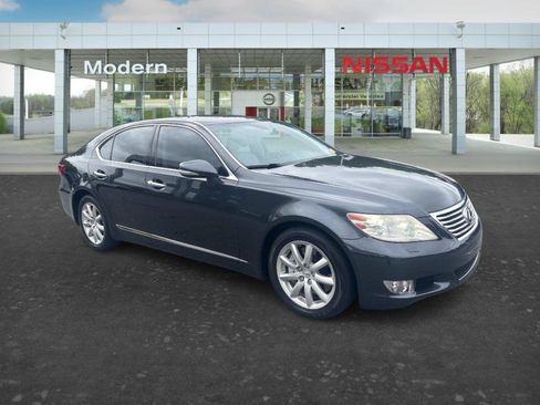 Used 2011 Lexus LS 460 AWD w/ Comfort Pkg image 7