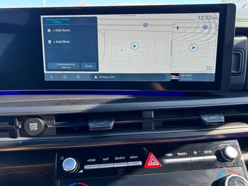 Used 2025 Hyundai Santa Fe Calligraphy image 22