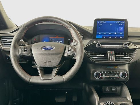 Used 2025 Ford Escape ST-Line Select AWD/4WD image 18