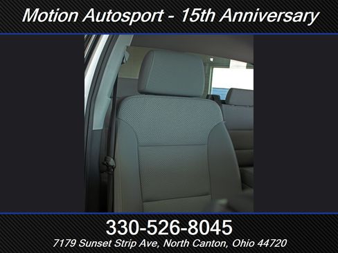 Used 2018 Chevrolet Silverado 1500 Custom w/ Custom Convenience Package AWD/4WD image 31