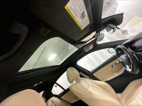 Used 2021 BMW 330i xDrive Sedan w/ Convenience Package image 22