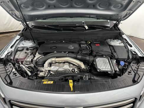 Used 2026 Mercedes-Benz GLB 250 image 32