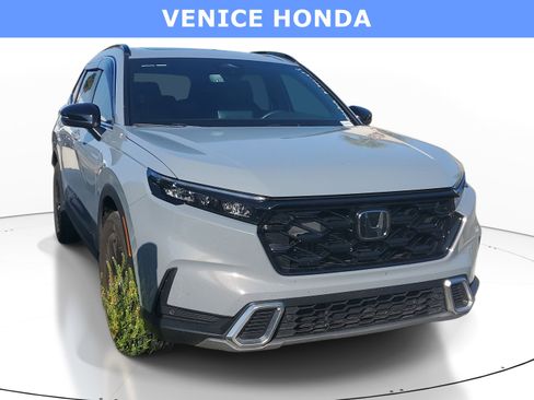 Used 2025 Honda CR-V Sport Touring image 1