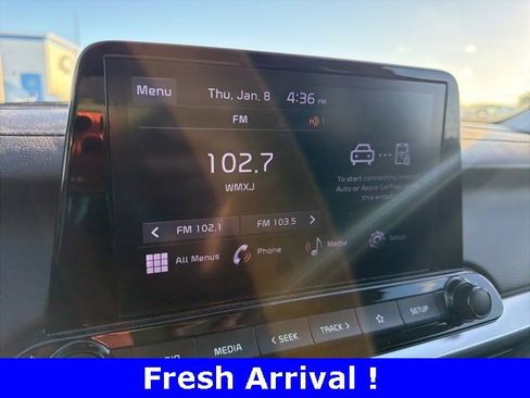 Used 2023 Kia Forte LXS image 6