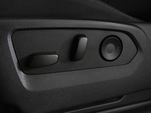 Certified 2023 Chevrolet Silverado 1500 LT image 18