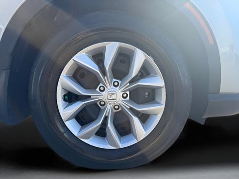 Used 2025 Honda CR-V LX image 32