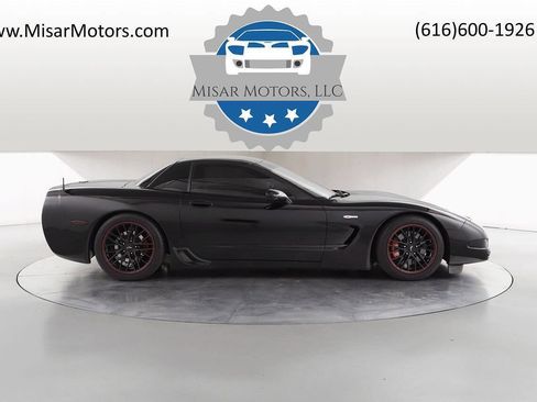 Used 2002 Chevrolet Corvette Z06 RWD image 2