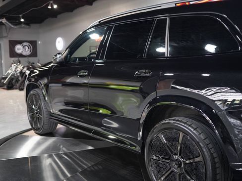 Used 2025 Mercedes-Benz Maybach GLS 600 4MATIC image 26