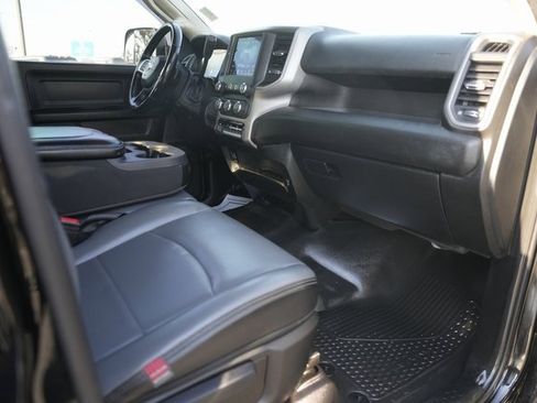 Used 2020 RAM 5500 Tradesman w/ Safety Group image 17