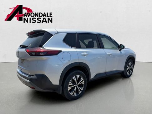 Used 2021 Nissan Rogue SV FWD image 3