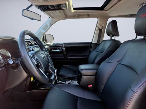 Used 2019 Toyota 4Runner TRD Off-Road Premium AWD/4WD image 14