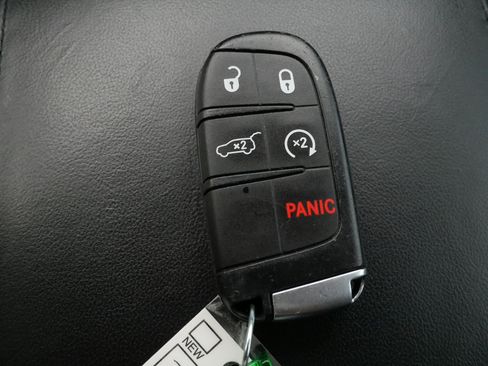 Used 2020 Jeep Grand Cherokee High Altitude AWD/4WD image 32