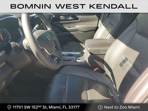 Used 2022 Chevrolet Traverse RS image 23