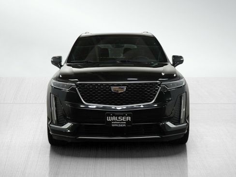 Used 2021 Cadillac XT6 Premium Luxury image 8