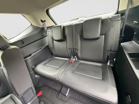 Used 2021 Volkswagen Atlas SE w/ Towing Package AWD/4WD image 16