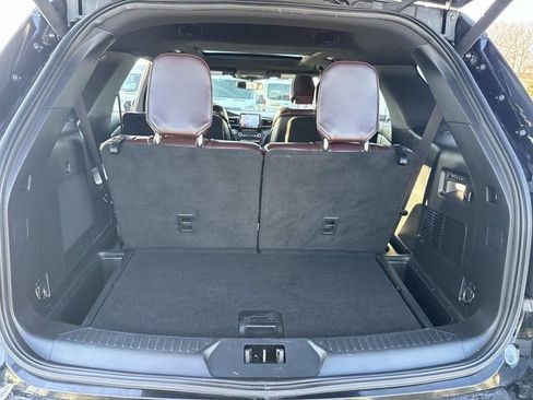 Used 2020 Ford Explorer Platinum image 4