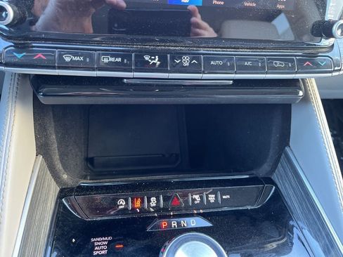 Used 2022 Jeep Wagoneer Series II image 17