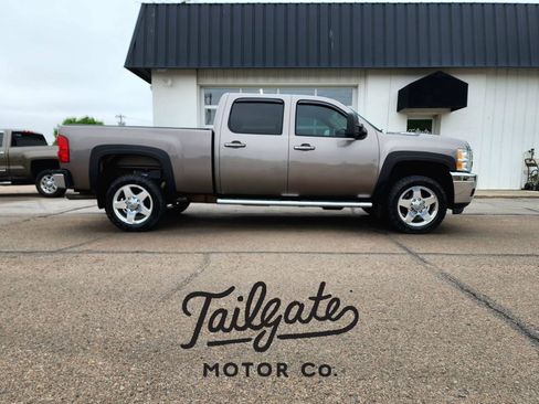 Used 2012 Chevrolet Silverado 2500 LTZ w/ LTZ Plus Package AWD/4WD image 1