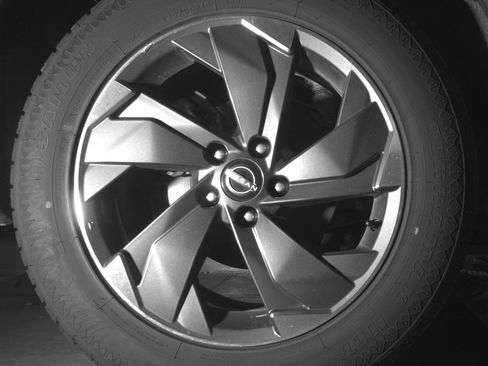 Used 2025 Nissan Rogue SV FWD image 15