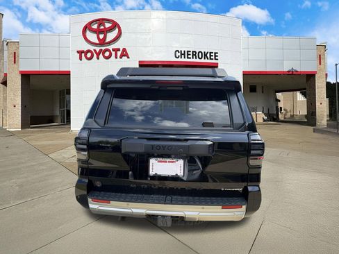 Used 2025 Toyota 4Runner Trailhunter AWD/4WD image 6