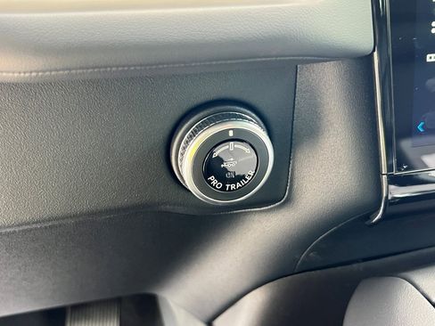 New 2025 Lincoln Navigator L Reserve w/ Jet Appearance Package image 25