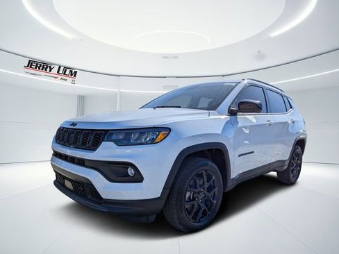 New 2026 Jeep Compass Latitude AWD/4WD image 6