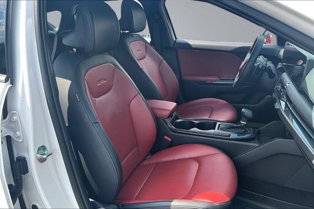 Certified 2025 Kia K4 GT-Line w/ GT-Line Premium Package FWD image 28