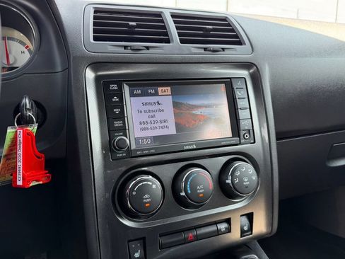 Used 2010 Dodge Challenger R/T RWD image 29