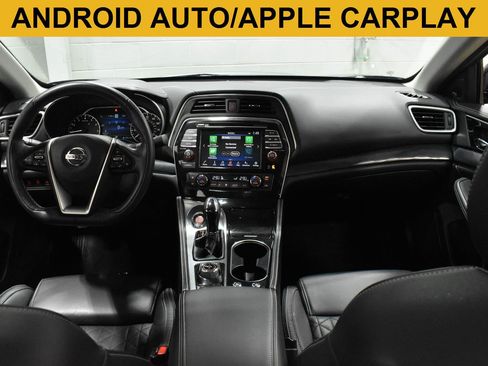 Used 2022 Nissan Maxima Platinum image 2