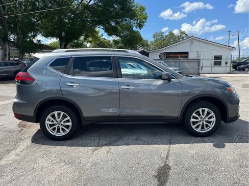 Used 2020 Nissan Rogue SV AWD/4WD image 4
