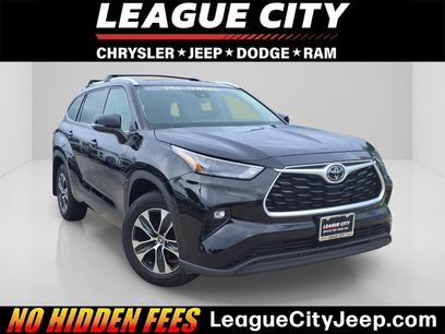Used 2022 Toyota Highlander XLE