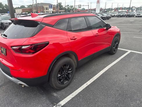 Used 2021 Chevrolet Blazer LT w/ Sound & Technology Package AWD/4WD image 2