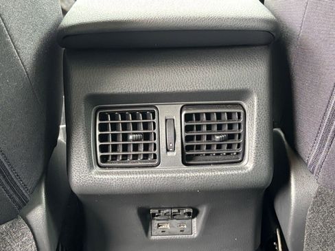 Used 2025 Toyota Camry LE image 23