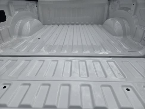 New 2026 RAM 1500 Laramie AWD/4WD image 24