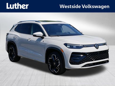 Certified 2025 Volkswagen Tiguan SEL R-Line AWD/4WD image 1