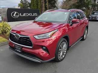 Used 2021 Toyota Highlander Platinum video 1