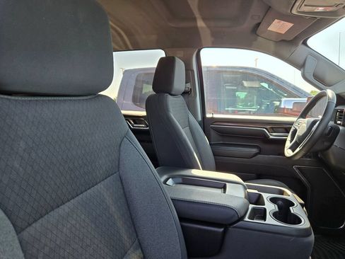 Used 2023 Chevrolet Silverado 1500 LT AWD/4WD image 15