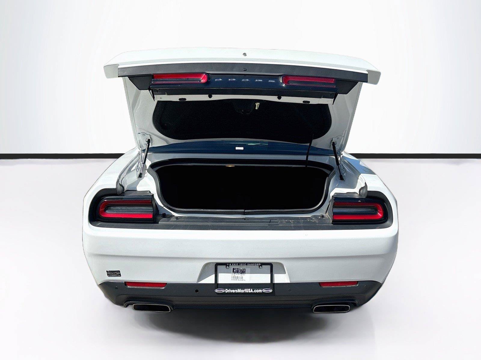 Used 2020 Dodge Challenger R/T RWD image 16