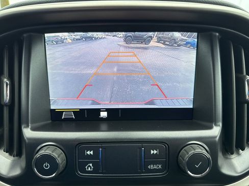 Used 2019 Chevrolet Colorado Z71 image 30