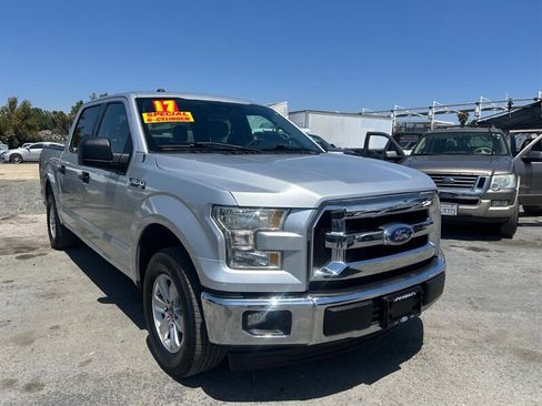 Used 2017 Ford F150 XLT RWD image 4