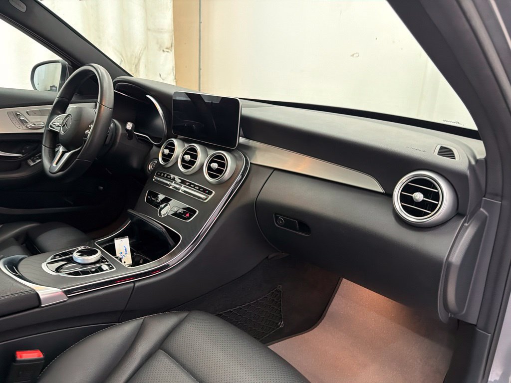 Used 2021 Mercedes-Benz C 300 Sedan image 31