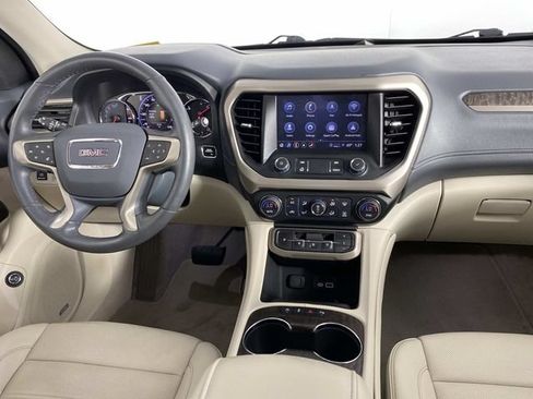 Used 2023 GMC Acadia Denali w/ Denali Ultimate Package AWD/4WD image 18