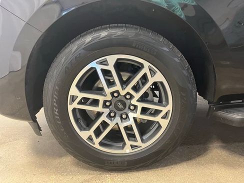 Used 2025 Ford Expedition Max Active AWD/4WD image 29