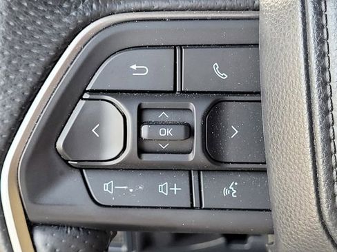 Used 2025 Toyota Tundra Limited image 29