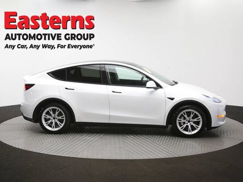 Used 2021 Tesla Model Y Long Range AWD/4WD image 41