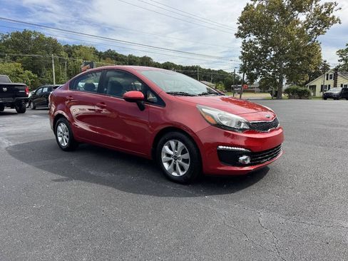 Used 2016 Kia Rio EX w/ Paint Protection Package FWD image 4