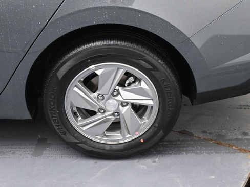 New 2026 Hyundai Elantra SE FWD image 5