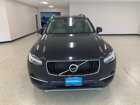 Used 2019 Volvo XC90 T6 Momentum w/ Advanced Package AWD/4WD image 2