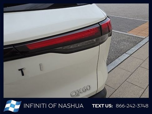 Certified 2024 INFINITI QX60 Luxe w/ Cargo Package AWD/4WD image 10